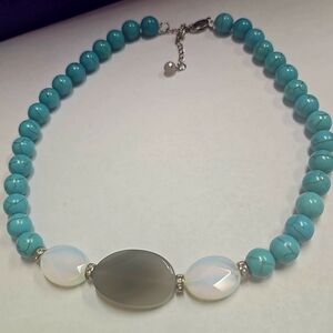 Chic Beaded Necklace Choker with Turquoise and Opal Accents